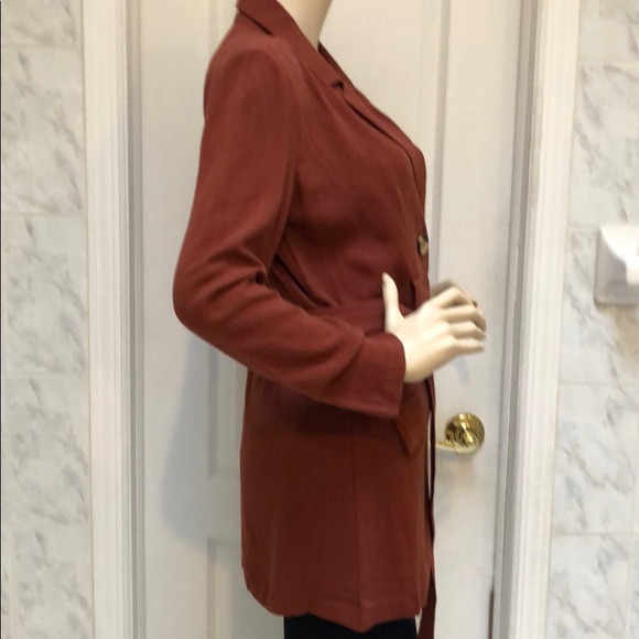 BROWN EARTH COLOR BELTED & BUTTON CLOSURE JACKET - Picture 5 of 8